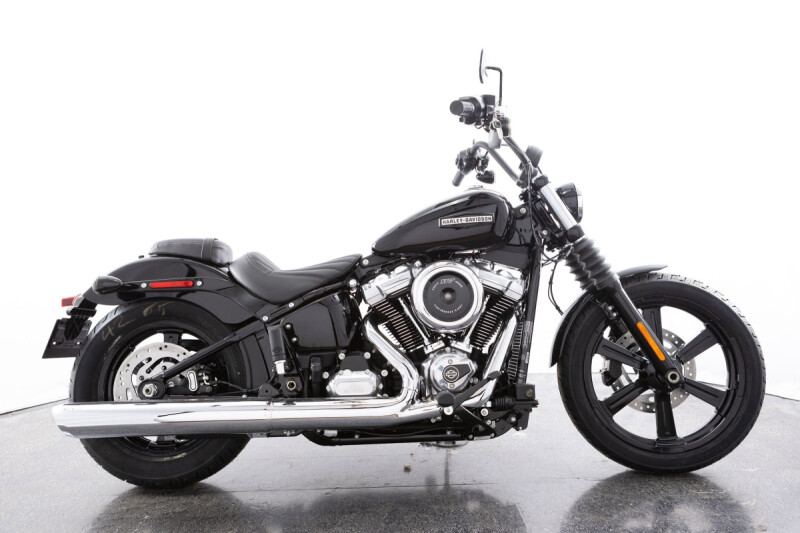 2025 Harley-Davidson® Street Bob™ Vivid Black !!!!NEUF!!!