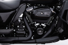 2025 Harley-Davidson® Tri Glide™ Ultra Vivid Black !!!NEUF!!! thumb 2