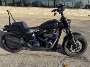 Harley-Davidson® Fat Bob® 107 2019 FXFB BLACK thumb 3