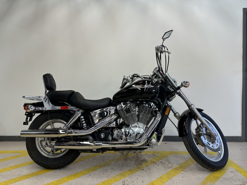 2006 Honda Spirit VT1100 Black