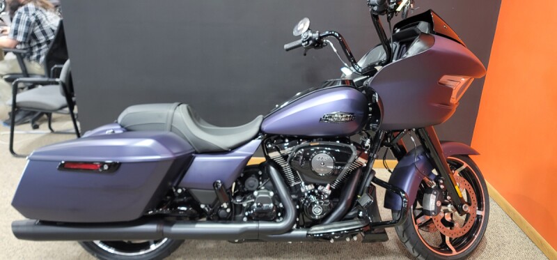 2025 Harley-Davidson® Road Glide® Purple Abyss Denim - Black Finish