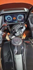 2025 Harley-Davidson® Road Glide® Vivid Black thumb 2
