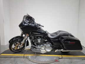 FLHX 2019 Street Glide® thumb 1