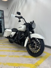 2019 Harley-Davidson® Road King® Special Bonneville Salt Denim thumb 3