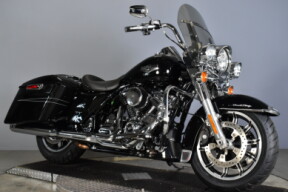 2018 Harley-Davidson® Road King® FLHR thumb 2