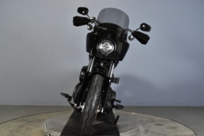 2018 Harley-Davidson® Street Bob® FXBB thumb 1