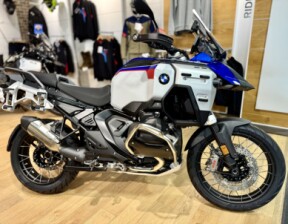 2026 BMW Motorrad R 1300 GS Adventure Racing Blue Metallic thumb 3