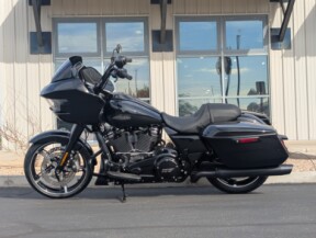 2025 Harley-Davidson® Road Glide® thumb 1