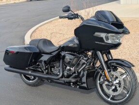2025 Harley-Davidson® Road Glide® thumb 0