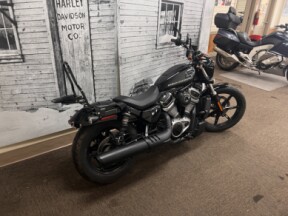 2022 Harley-Davidson® Nightster™ thumb 2