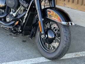 2024 Harley-Davidson® Heritage Classic Vivid Black - Black Finish thumb 2