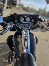 2013 Harley-Davidson® CVO™ Ultra Classic® Electra Glide® 110th Anniversary Edition thumb 0