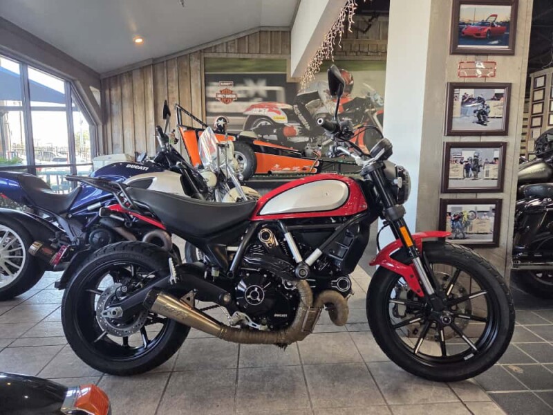 Under $10K | Harley-Davidson Motorcycles | Barnett Harley-Davidson®
