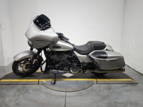 FLHXSE 2023 CVO™ Street Glide® thumb 1