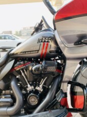 2019 Harley-Davidson® CVO™ Road Glide® Red Pepper & Magnetic Gray with Black Hole thumb 3