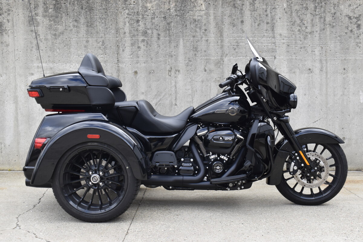 2025 Harley-Davidson® Tri Glide® Ultra FLHTCUTG | MotorCity Harley
