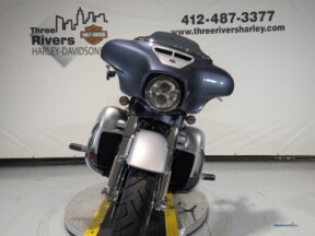 2019 Harley-Davidson® CVO™ Street Glide® Charred Steel & Lightening Silver thumb 1