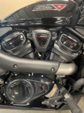 2025 Harley-Davidson® Sportster® S Vivid Black thumb 1