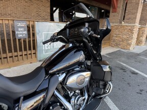 2025 Harley-Davidson® Street Glide® Ultra Vivid Black thumb 0