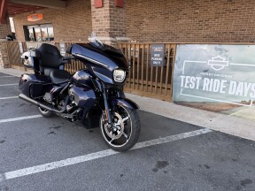 2025 Harley-Davidson<sup>®</sup> Street Glide® Mystic Shift - Black Finish thumb 3