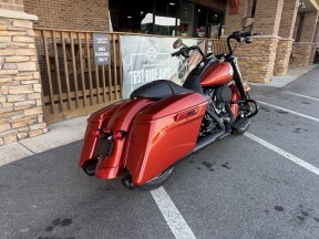2025 Harley-Davidson<sup>®</sup> Road King<sup>®</sup> Special Whiskey Fire - Black Finish thumb 0