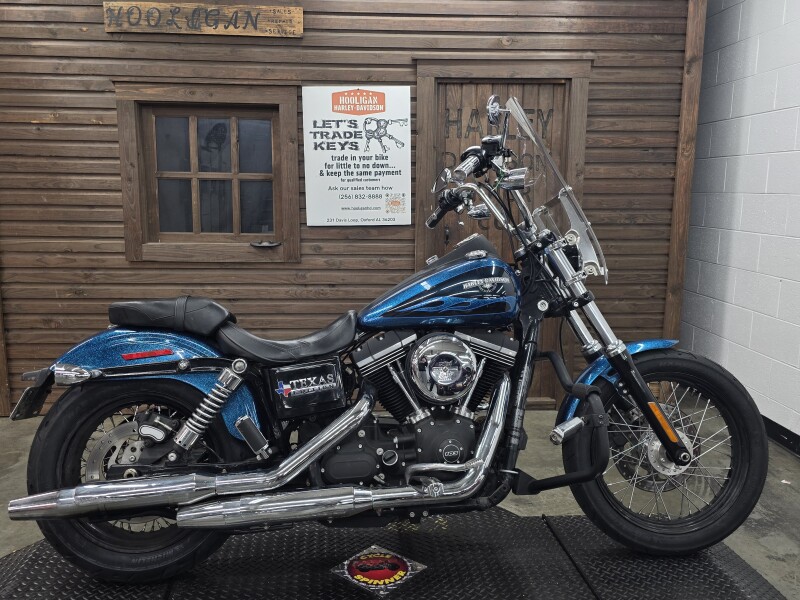 2016 Harley-Davidson® Street Bob® HCCANCUN BL FLK