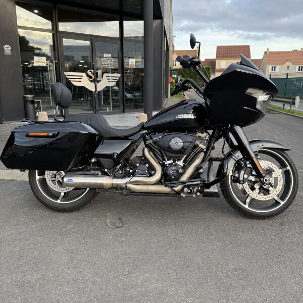 FLTRX 2025 Road Glide™