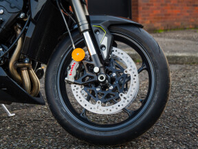 2025 Triumph Street Triple 765 RS thumb 2