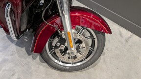 2016 Harley-Davidson® Road Glide® Ultra Two-Tone Mysterious Red Sunglo/Velocity Red Sunglo thumb 2