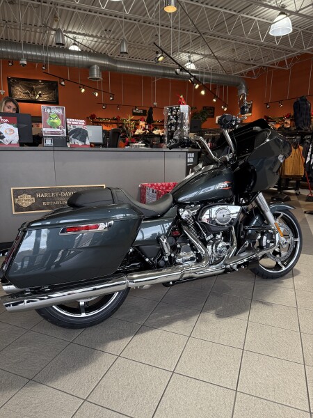 FLTRX 2025 Road Glide™