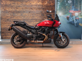 2025 Harley-Davidson® Pan America™ 1250 ST Brilliant Red thumb 2