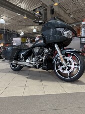 FLTRX 2025 Road Glide™ thumb 2