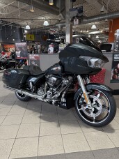 FLTRX 2025 Road Glide™ thumb 3