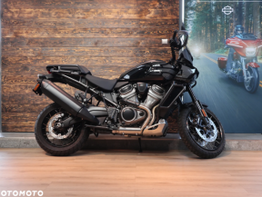2025 Harley-Davidson® Pan America® 1250 Special Vivid Black w/Laced Wheels thumb 3