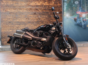 2025 Harley-Davidson® Sportster™ S Vivid Black thumb 3