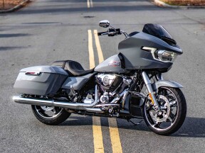 FLTRX 2026 Road Glide® thumb 1