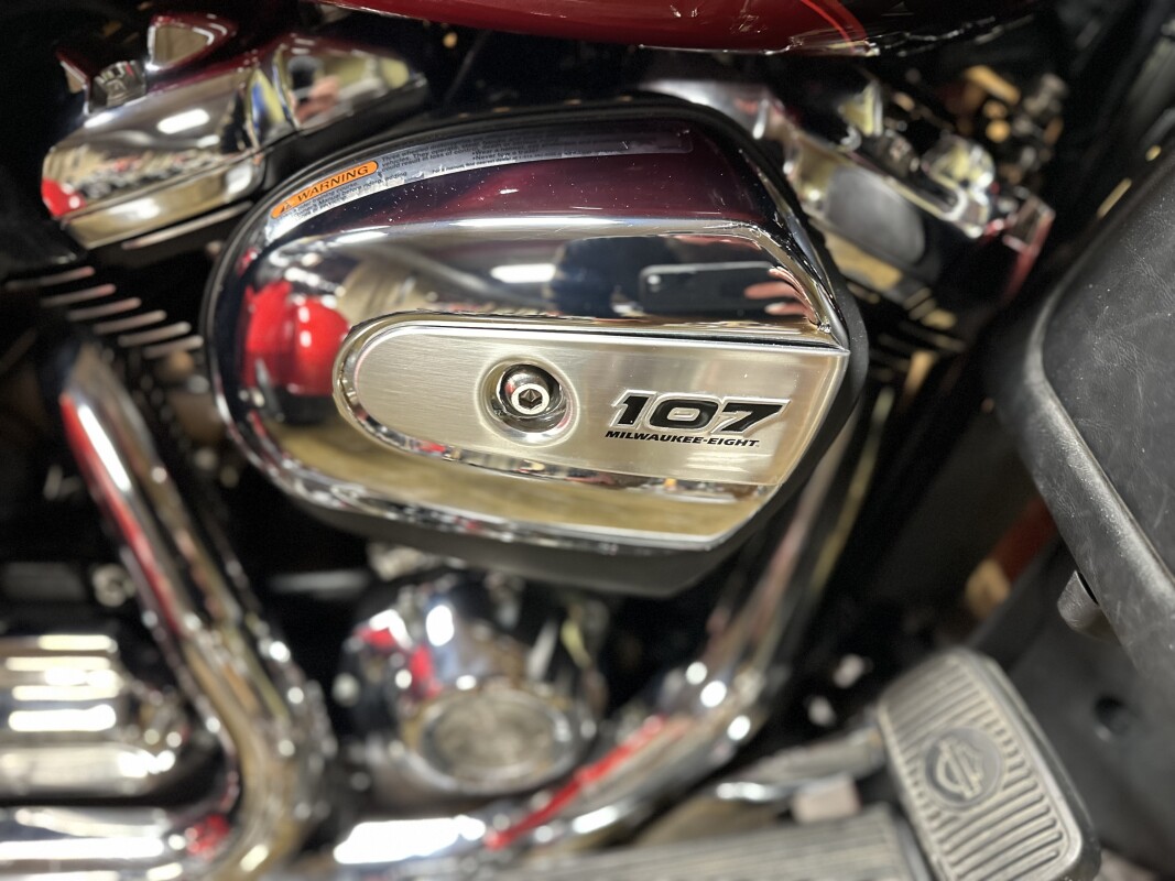 FLHTCUTG 2018 Tri Glide® Ultra, photo 11