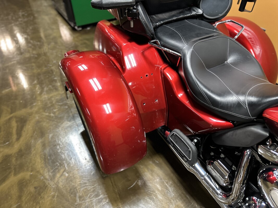 FLHTCUTG 2018 Tri Glide® Ultra, photo 7