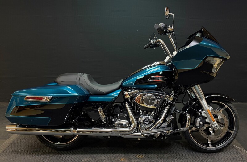 Harley-Davidson® Road Glide® 2026 FLTRX TEAL THUNDR/ BLK
