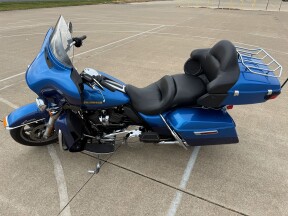 2017 Harley-Davidson® Ultra Limited Custom Colour Bonneville Blue/Fathom Blue thumb 0