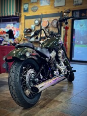 2026 Harley-Davidson® Street Bob® thumb 0