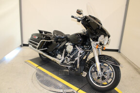 2022 Harley-Davidson Electra Glide Police FLHTP thumb 2
