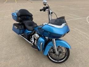 2011 Harley-Davidson® Road Glide® Ultra Cool Blue Pearl thumb 3