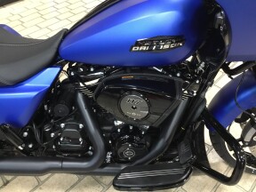 2026 Harley-Davidson® Road Glide® Aurora Blue Denim - Black thumb 3