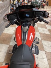 2026 Harley-Davidson® Street Glide® Blood Orange - Chrome thumb 2