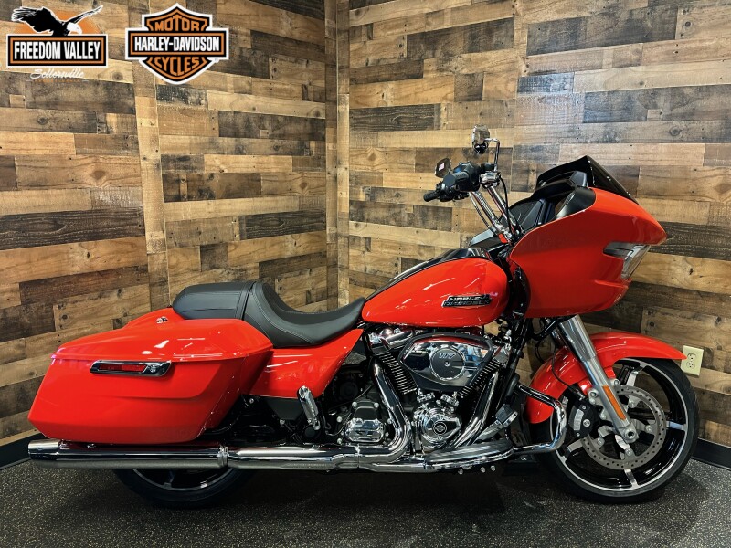 2026 Harley-Davidson® Road Glide® Blood Orange - Chrome FLTRX