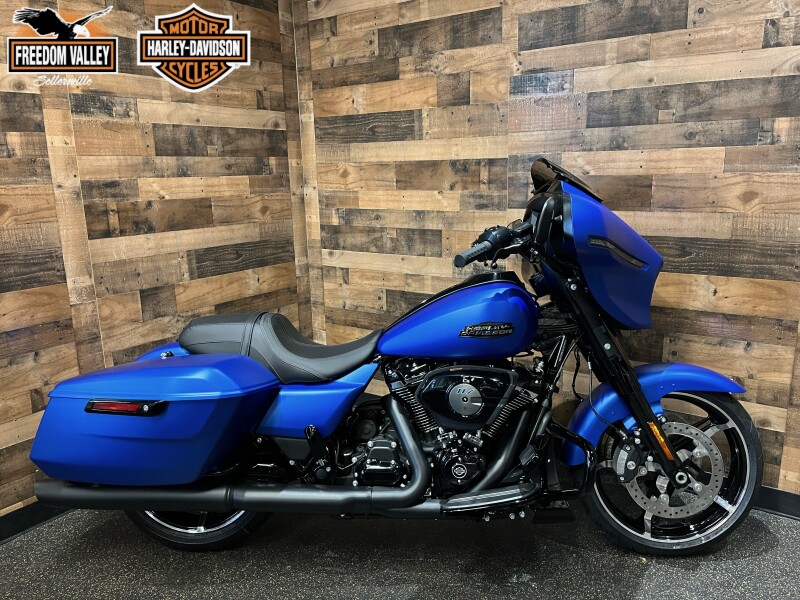 2026 Harley-Davidson® Street Glide® Aurora Blue Denim - Black FLHX