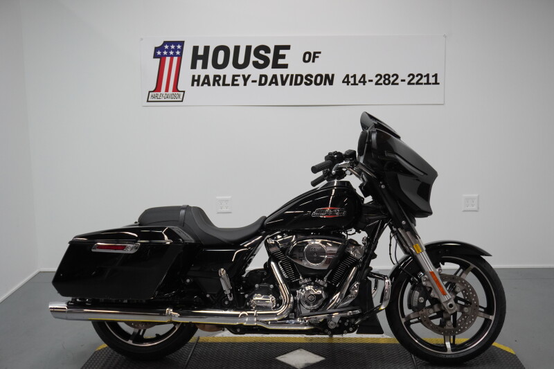 2024 Harley-Davidson® Street Glide® Vivid Black