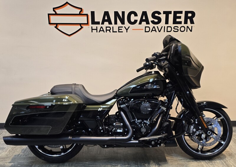 2026 Harley-Davidson® Street Glide® Olive Steel Metallic / Vivid Black - Black FLHX