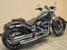 2026 Harley-Davidson® Breakout® Iron Horse Metallic - Chrome FXBR thumb 3